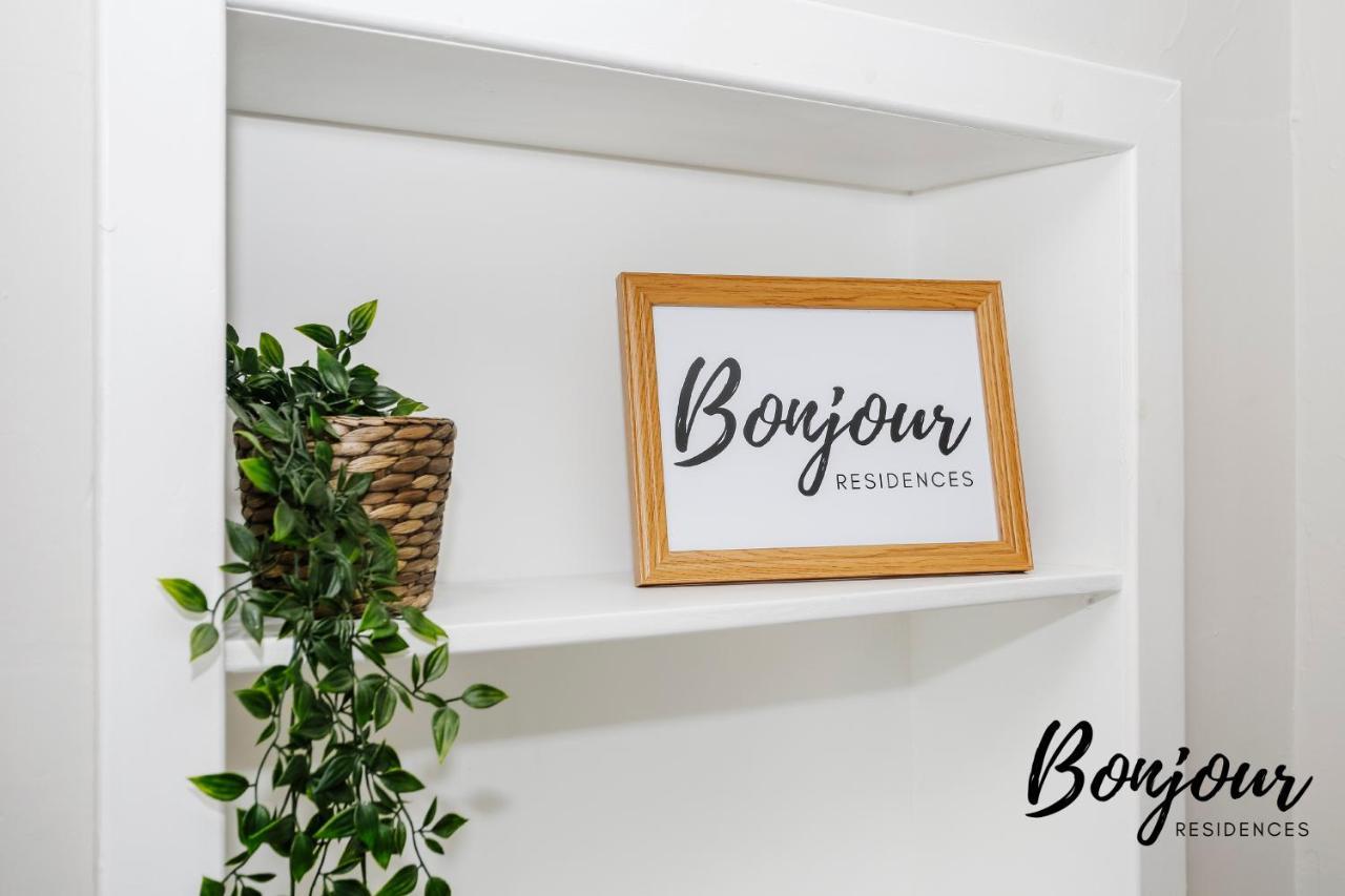 Bright New Town 2Br-1Ba, 1 Min To George St By Bonjour Residences เอดินบะระ ภายนอก รูปภาพ